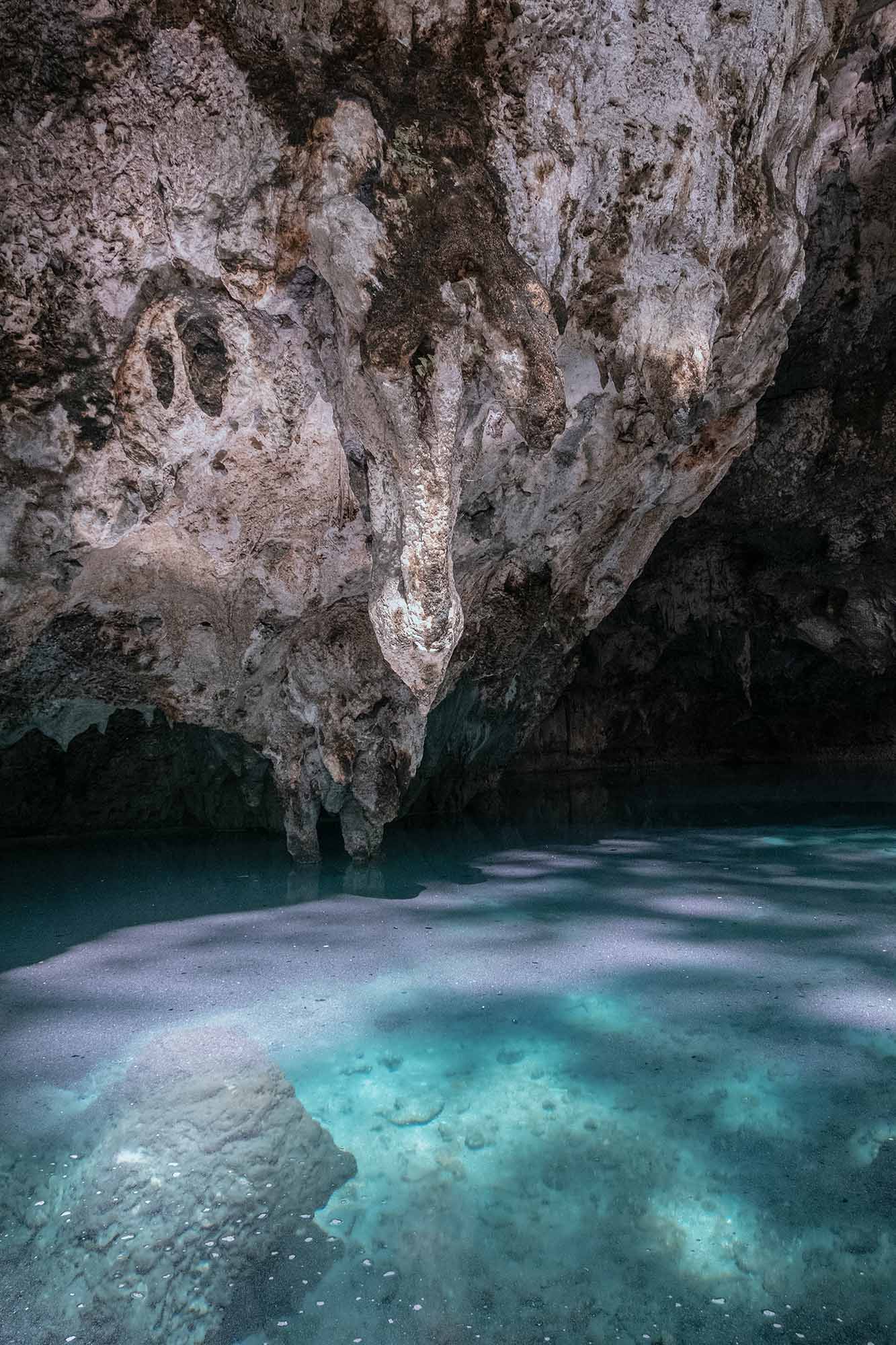 cave_02